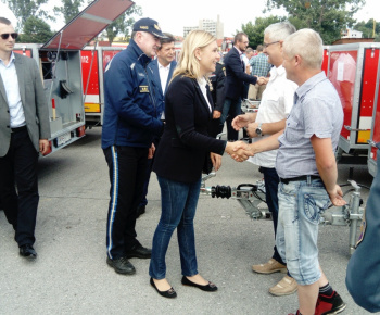Aktuality / Obec prevzala protipovodňový vozík
