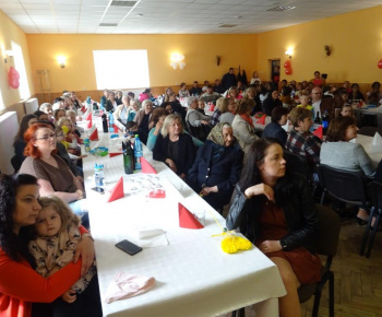 Udalosti v obci / Deň matiek - fotogaléria.