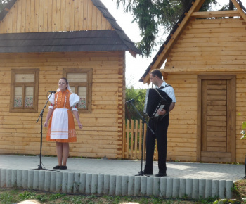 Vydarený folklórny festival 11.9.2011 