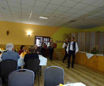 Aktuality / Slávnostné posedenie dôchodcov - fotogaléria - foto