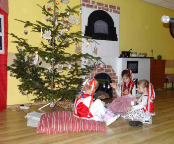 Udalosti v obci / Vianočná slávnosť  - Velija - fotogaléria - foto